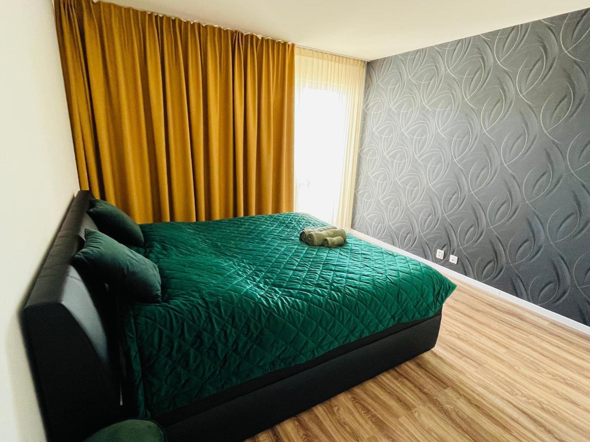 Trenčín Apartman Urbanpark מראה חיצוני תמונה