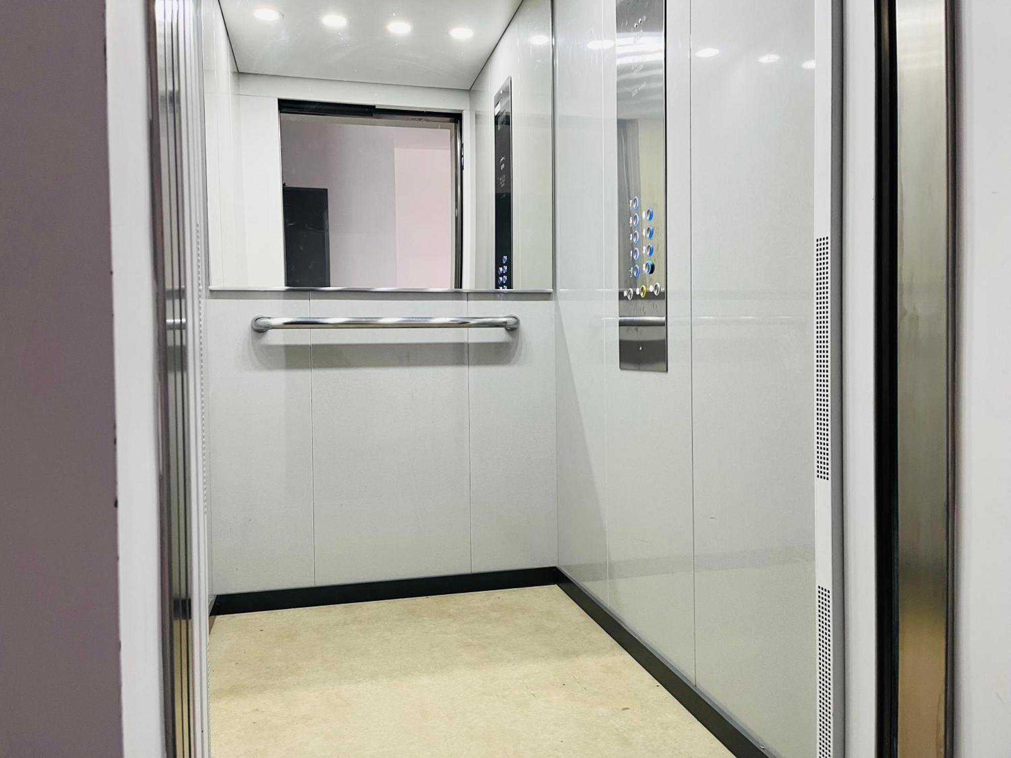 Trenčín Apartman Urbanpark מראה חיצוני תמונה