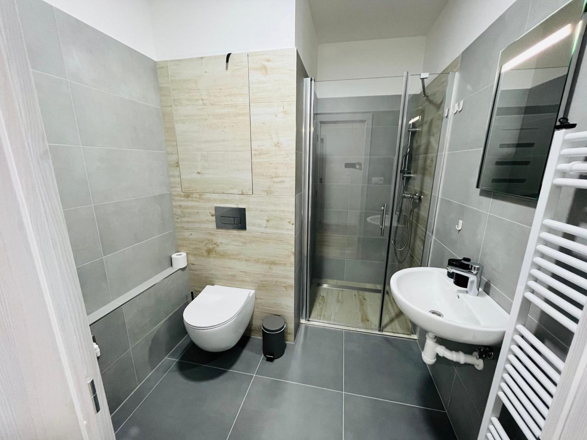Trenčín Apartman Urbanpark מראה חיצוני תמונה